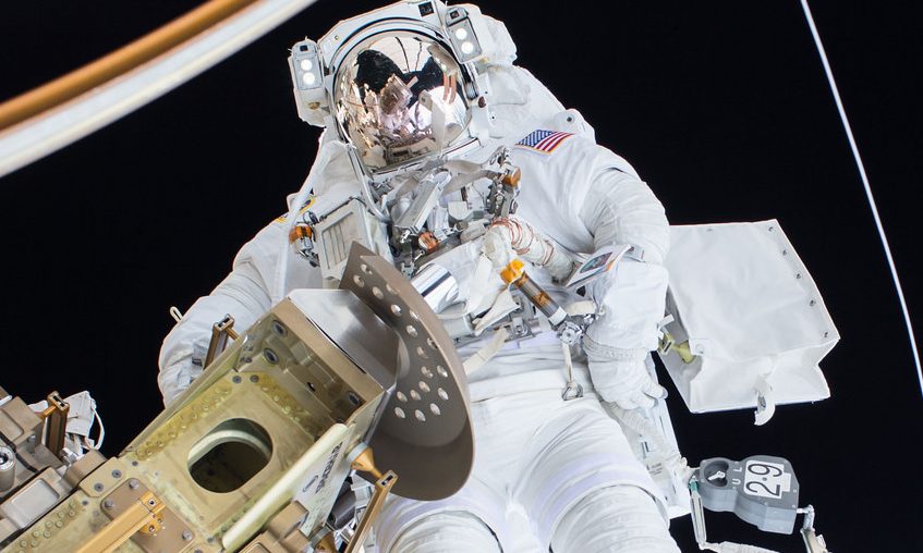 How NASA uses social to teach the world about space