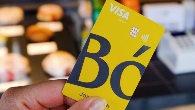 Can banking apps change our spending habits?