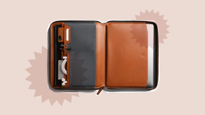 This Folio Helps Me Keep My Workspace Organized