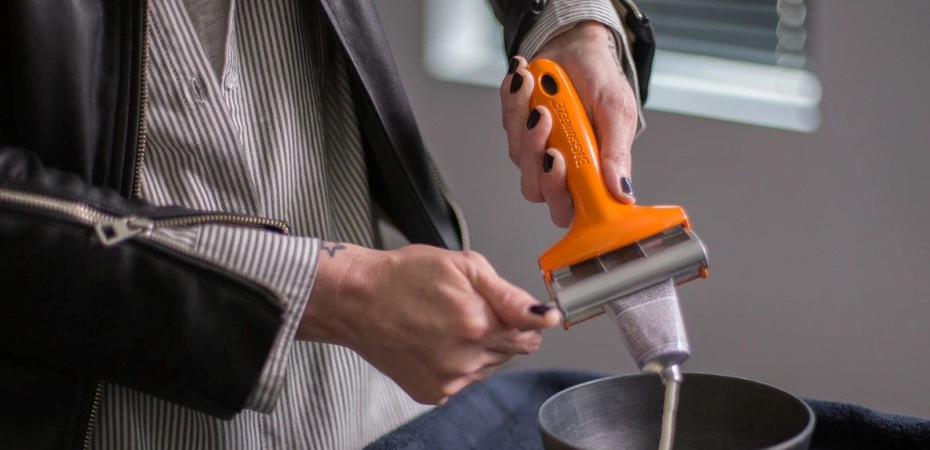 This hand-held squeezer ensures absolutely zero in-tube wastage