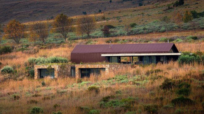 Unfolding the land / W design architecture studio