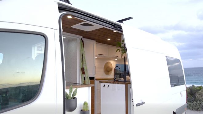 This Couple Built Their Tiny Home on Wheels Using Non-Toxic and Eco-Friendly Materials