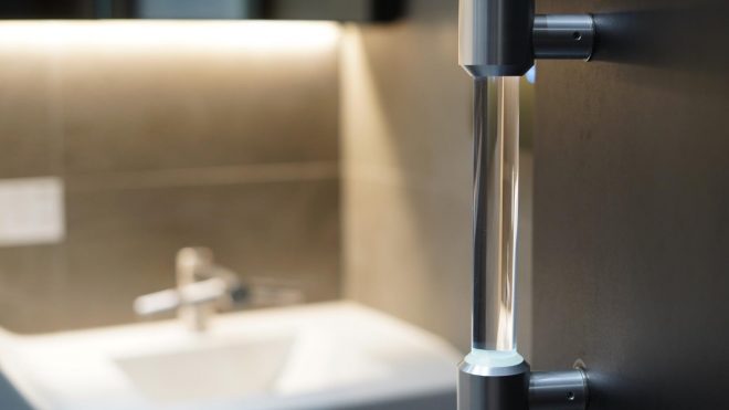 A Self-Sanitizing UV Door Handle May Open the Doors to Better Hygiene - Design Milk
