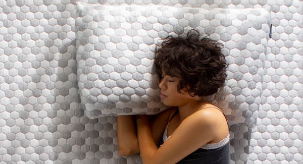 Check Out the Best Side Sleeper Pillows For A Comfortable Night's Sleep
