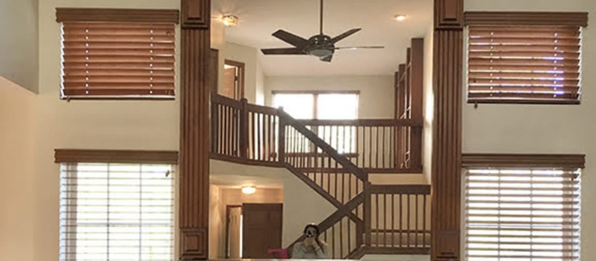 Before and After: This Living Room’s Stylish “New” Fireplace Cost Just $150