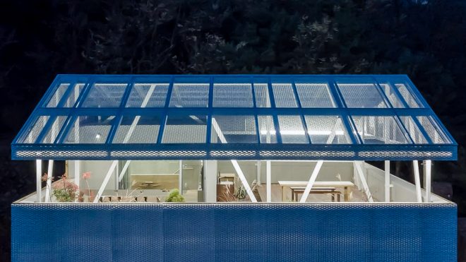 This open-air top floor of house lets residents enjoy the outdoors while staying in