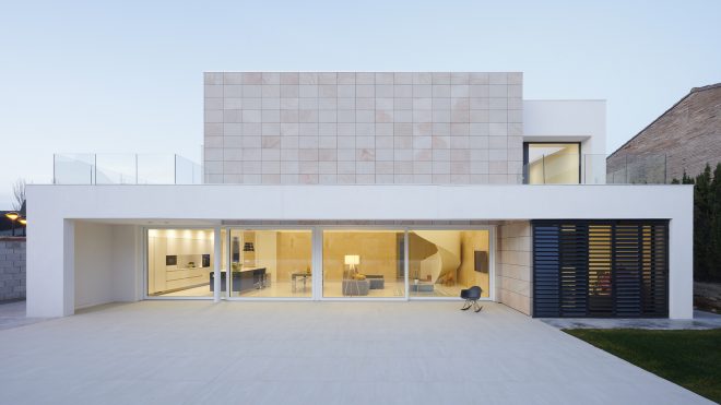 Iker & Maria House / Tangram Arquitectura + Diseño