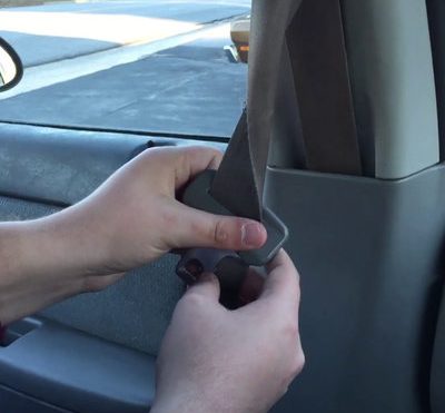 How to Fix Your Car's Seatbelt When the Buckle Has Inexplicably Gotten Turned Around on the Webbing - Core77
