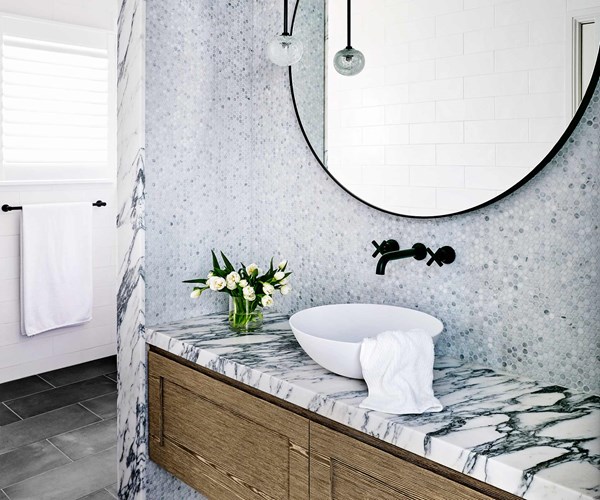 15 powder room ideas that will instantly elevate your home