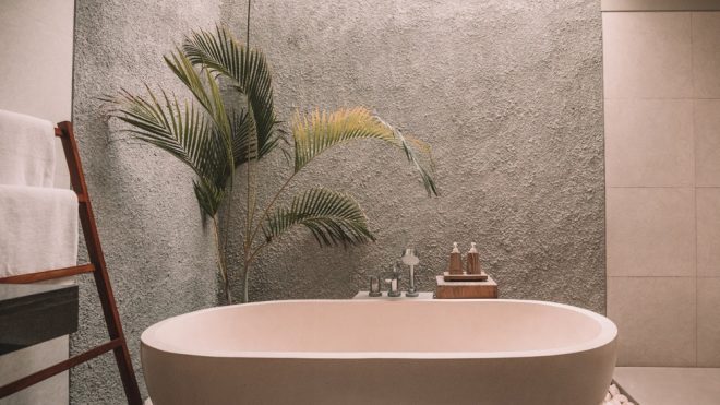 Turn your bathroom into a spa: 10 easy tips for an at-home spa experience