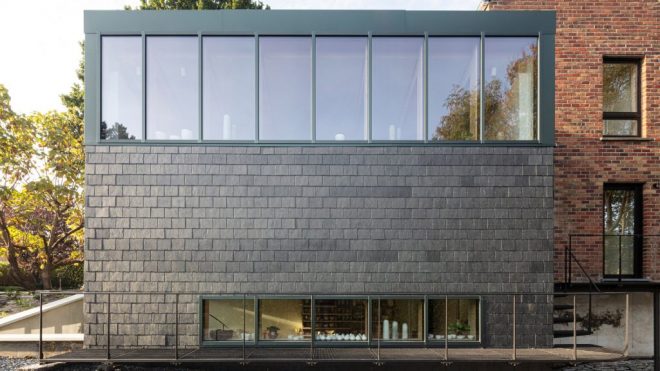Architect Bruno Stevens designs slate-clad studio for his ceramist mother
