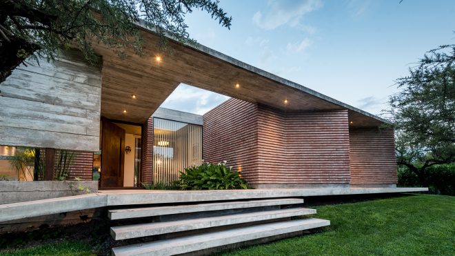 b+c House / Barella Arquitectura
