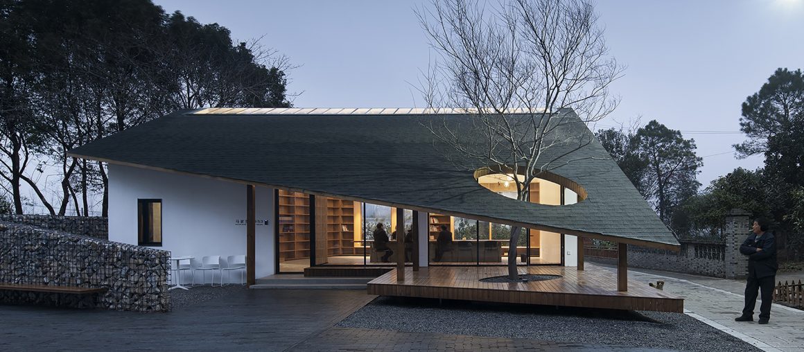 MaJiaLong Village Activity Building / Mix Architecture