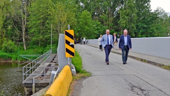 Surrey awards $1-million contract for Serpentine sea dam design - Cloverdale Reporter