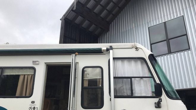 This Couple Gives Us a Lesson on How to Revive an Old RV