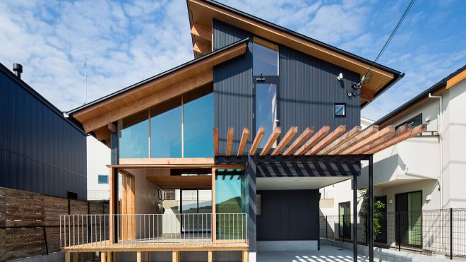 House in Tarumi / Yo Irie Architects