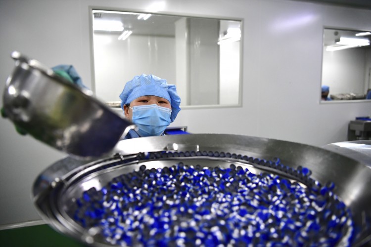Can AI Algorithms Help Design a Knockout Antiviral?
