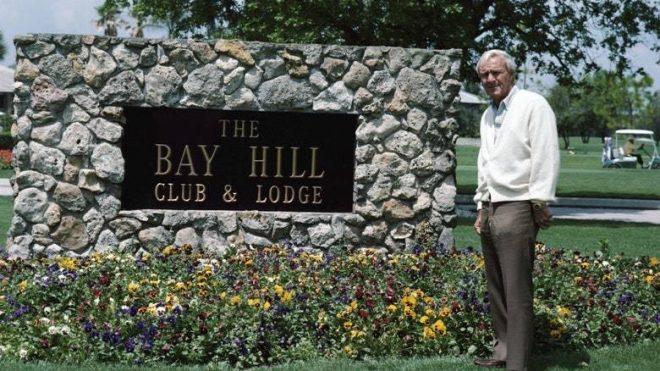 What distinguished Arnold Palmer as a golf-course designer