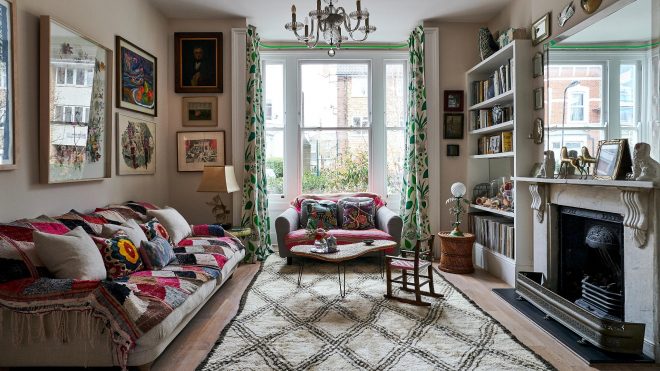 Setting the scene: a home with a dramatic flourish