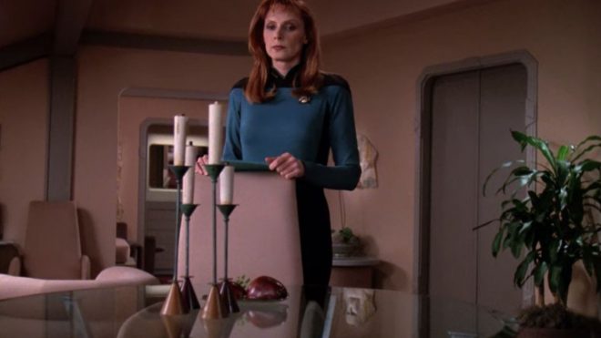 Chosen One of the Day: Beverly Crusher's interior design aesthetic