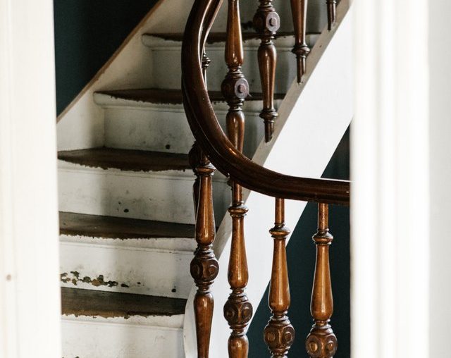 7 Traditional Staircase Ideas That Will Stand the Test of Time | Hunker