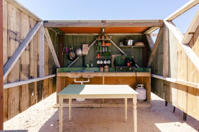 5 Rustic Outdoor Kitchens That Will Leave You Jonesing for a Rugged Backyard Retreat | Hunker