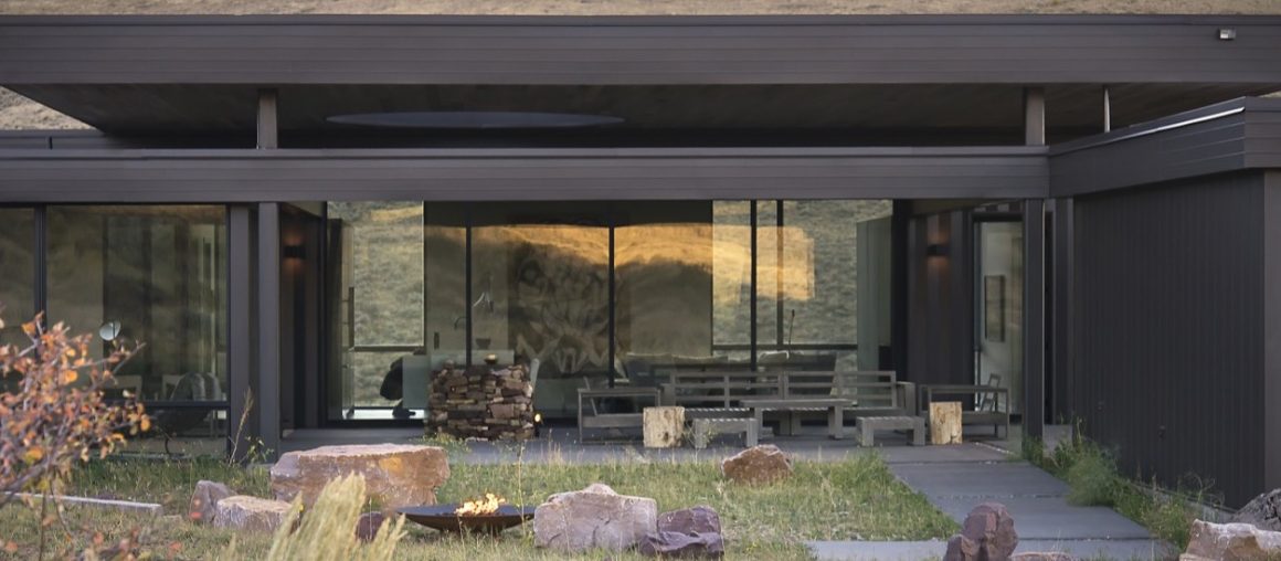 Self-sustaining retreat in Idaho is the perfect social distancing getaway