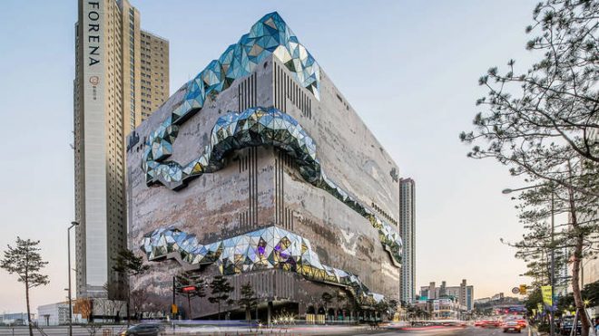Spectacular Design of a Korean Shopping Center