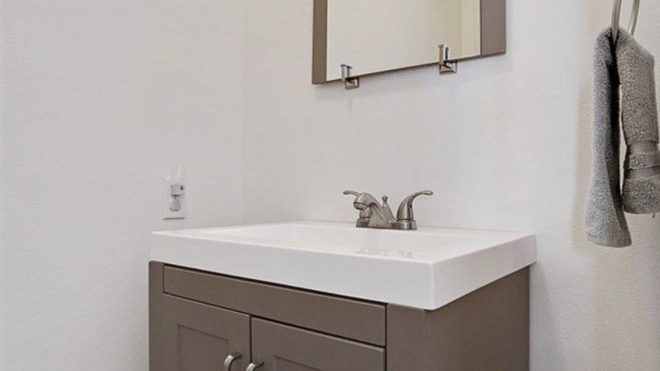 Before and After: A Groovy, Statement-Making Redo for a Stark White Bathroom