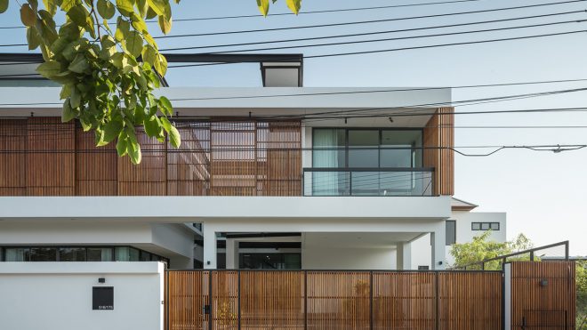 Religion Is at the Center of Bangkae House