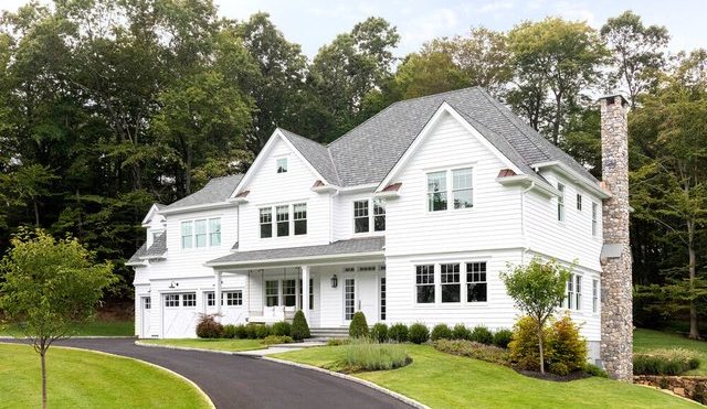 Traditional Home Exterior Ideas That You'll Want to Recreate | Hunker