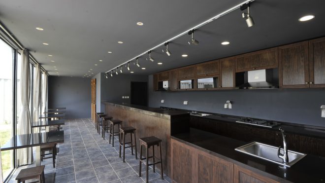 Gallery of Xiangxiangxiang Boutique Container Hotel / Tongheshanzhi Landscape Design Co - 6