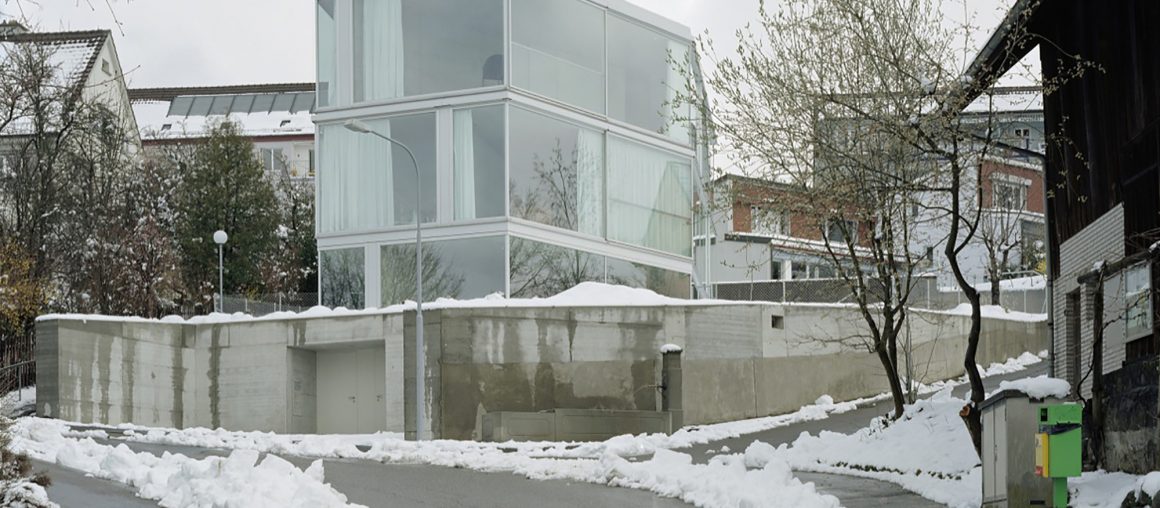 House with One Wall / Christian Kerez