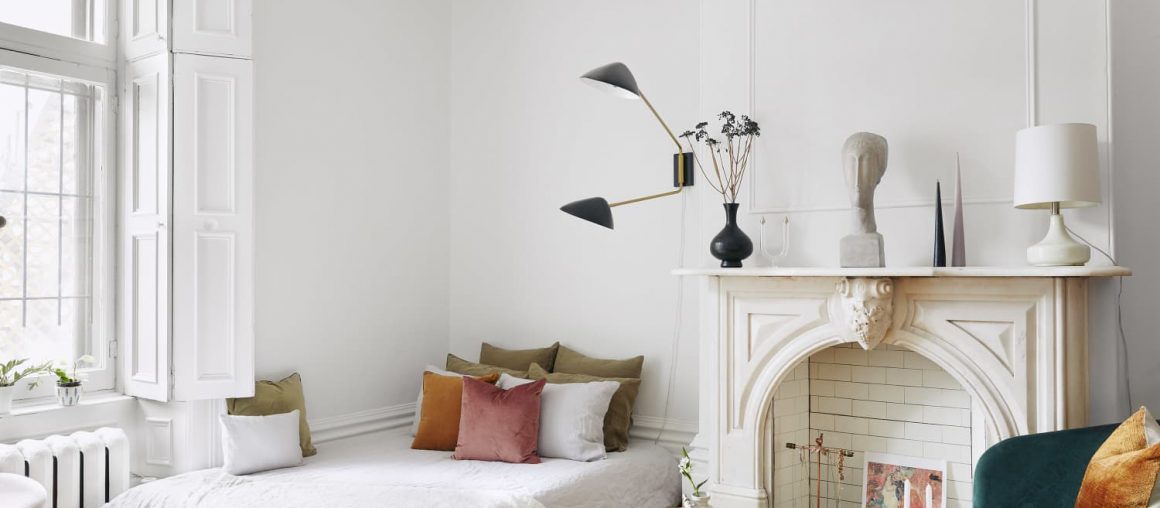 This Easy Bed Placement Trick Will Max Out Your Bedroom’s Square Footage Instantly