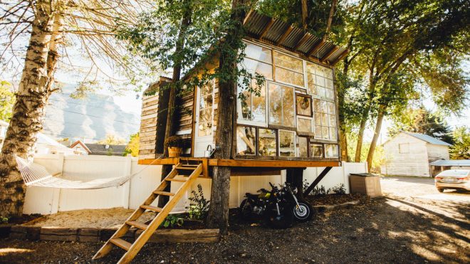 33 Treehouses That Combine Modern Architecture With Dreamy Living