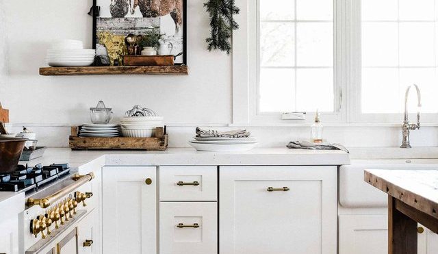 These Christmas Window Decorations Are Reason Enough to Celebrate | Hunker