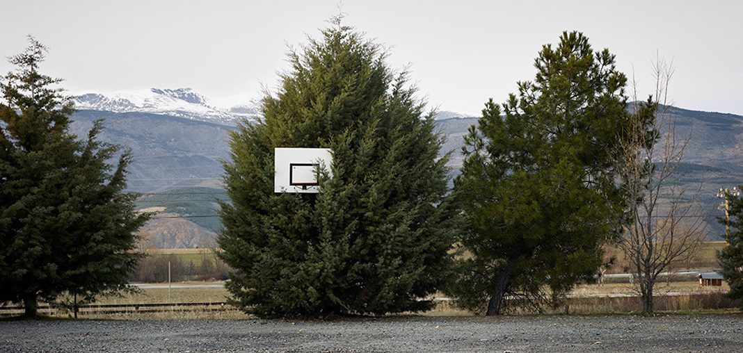 Forgotten Playgrounds: Photography by Guillem Vidal