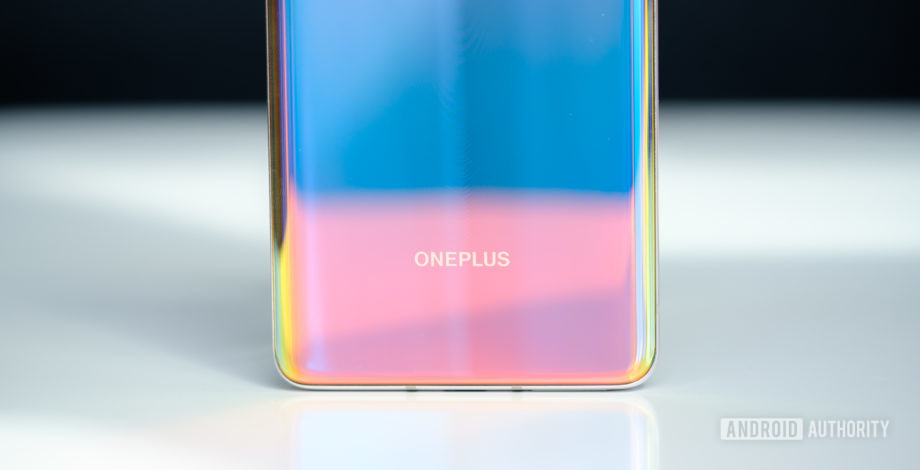 OnePlus posted the sweet Wallpaper Design Contest winners for download