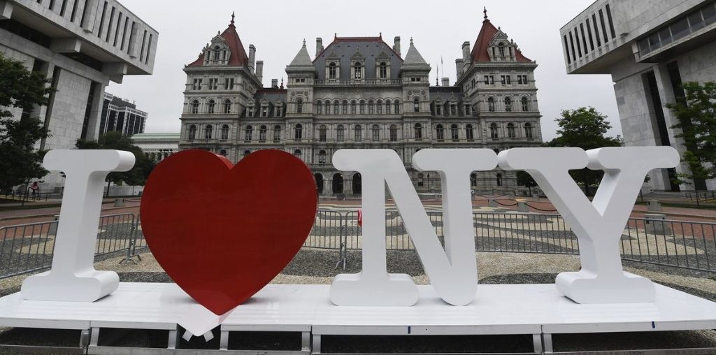 Milton Glaser, legendary graphic designer, creator of ‘I ♥️ NY’ logo, dies at 91
