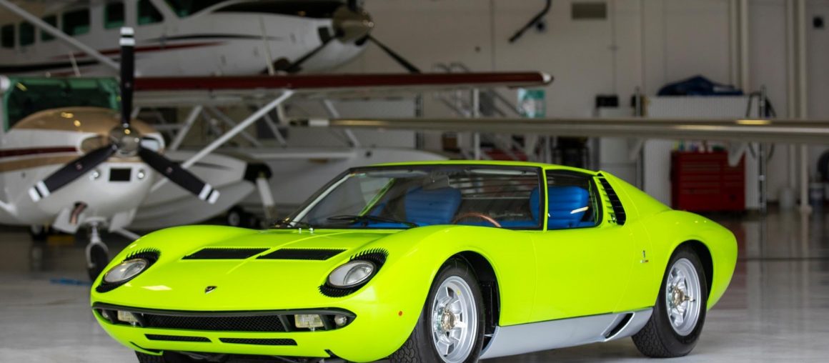 Someone Will Pay a Ton of Money for This Green-on-Blue 1968 Lamborghini Miura