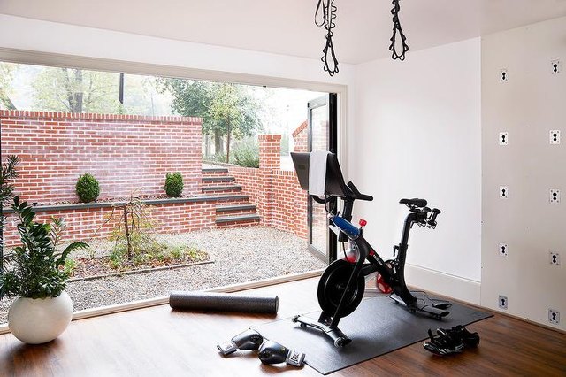 These Basement Gym Ideas Could Easily Be Mistaken for an Exclusive Workout Studio | Hunker