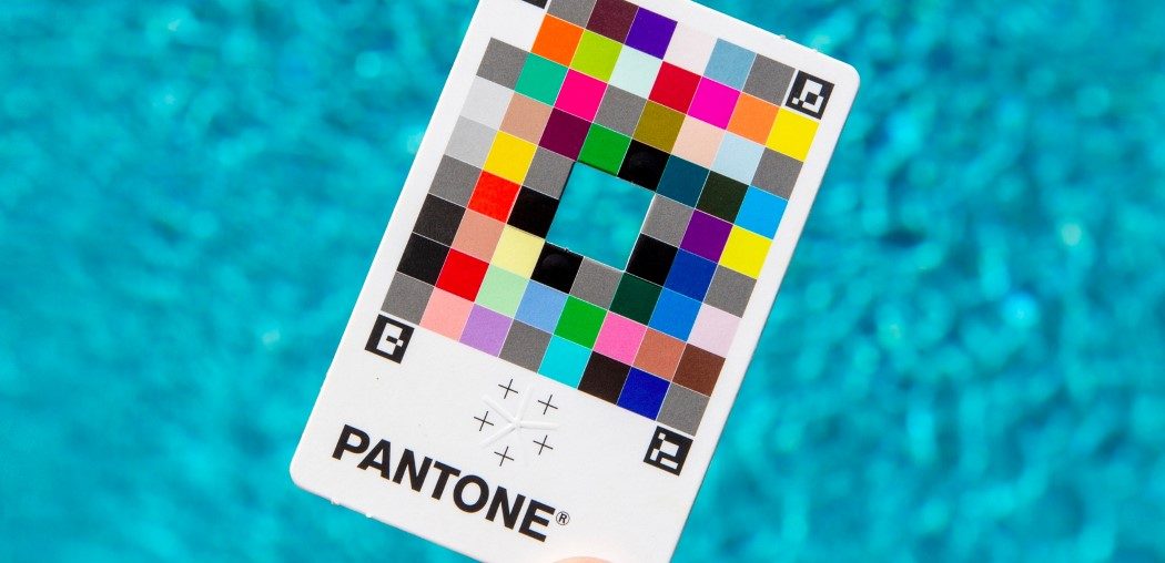 Pantone’s $15 rainbow card turns your smartphone camera into a highly accurate Color-Picker