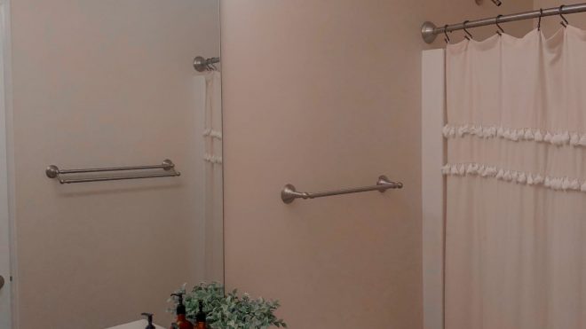 Before and After: This Boho-Happy Bathroom Redo Shows How Far $160 Can Go