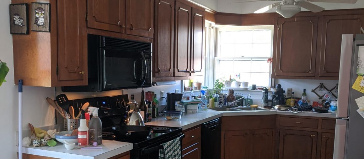 Before and After: A Dim, Dated Kitchen Gets a Refreshing DIY Makeover for $400