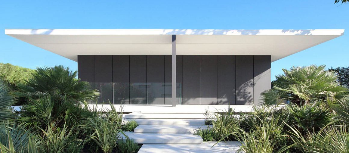 Beachfront villa is split into two units for brothers to share