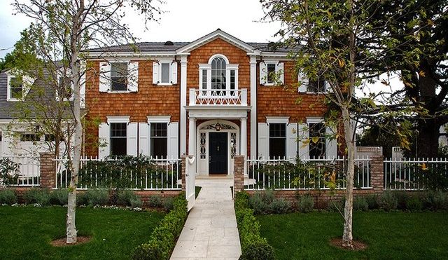 These 8 Exterior Siding Ideas Will Give Your Curb Appeal a Boost | Hunker