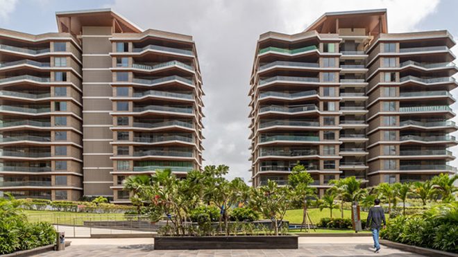 Luxury apartments feature underground rec club and a massive green roof