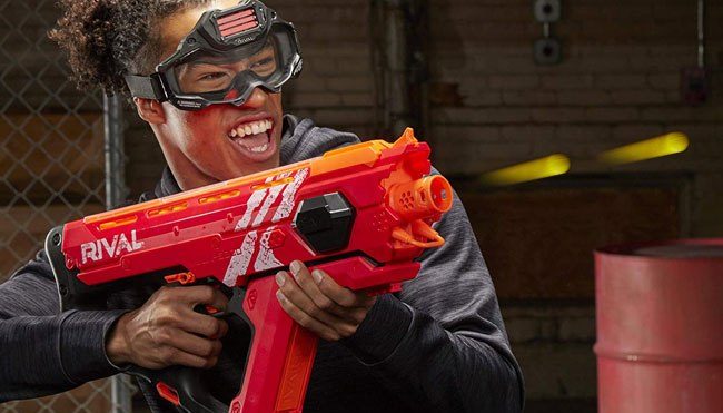 Obliterate Your Backyard Enemies With an Automatic Nerf Gun