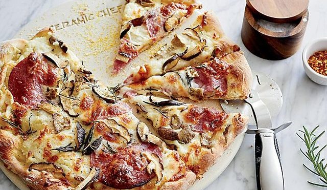 How to Clean a Pizza Stone | Hunker