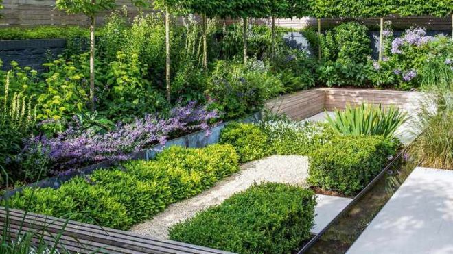 An urban garden redesigned by Cassandra Crouch